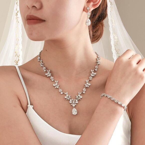 Jewelry Set for Women - Elegant Bridal Gift - Picture 2 of 5